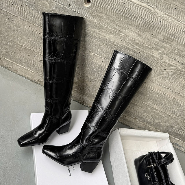 Veltique Timeless Elevation Boots