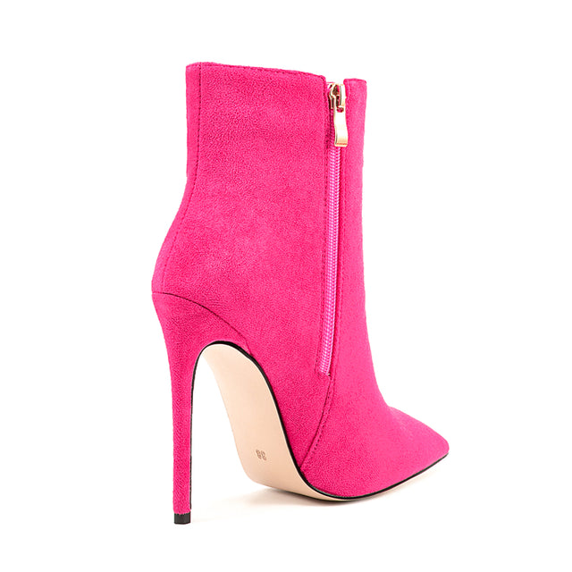 Ebonique Signature Zipper Boots