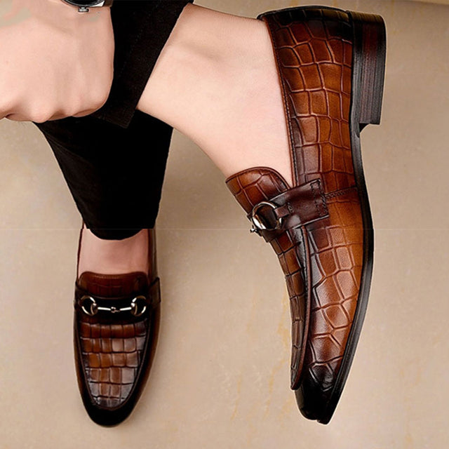 Elegant Round-Toe Cow Leather Loafers