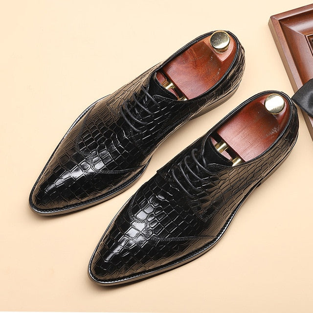 LuxePoint Exquisite CrocLeather Brogue Shoes