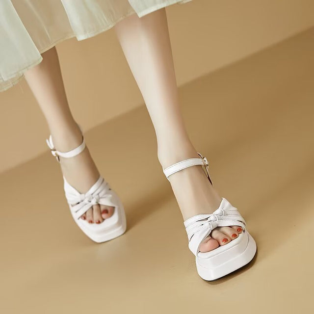 Enlevira Glow Heels