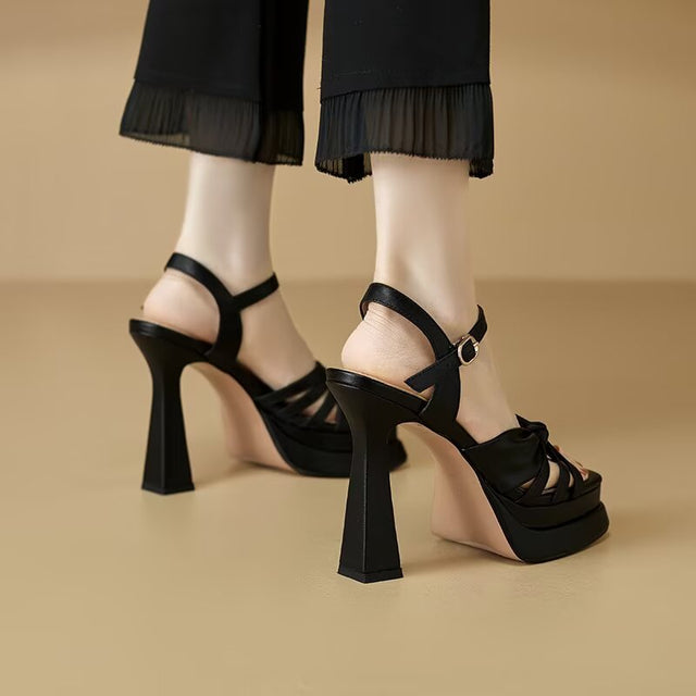 Enlevira Glow Heels