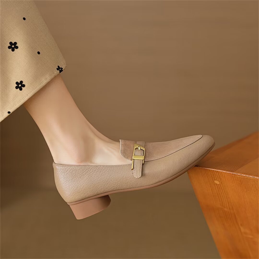 Sleek Elegance Cow Leather Flats