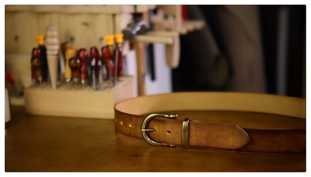 Sophisticated Solid Cowskin Belt