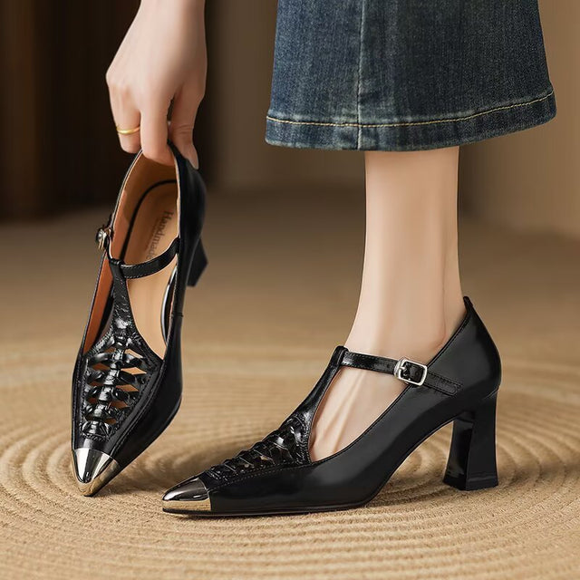 Braviora Shine Heels