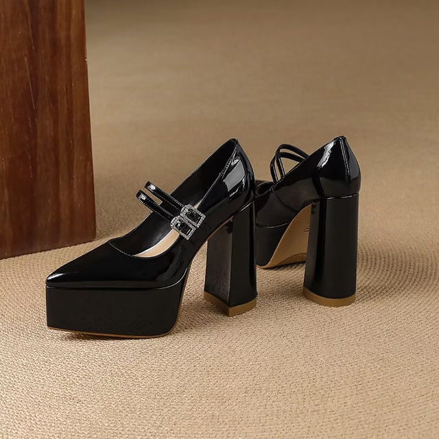 Draminera Mystery Heels