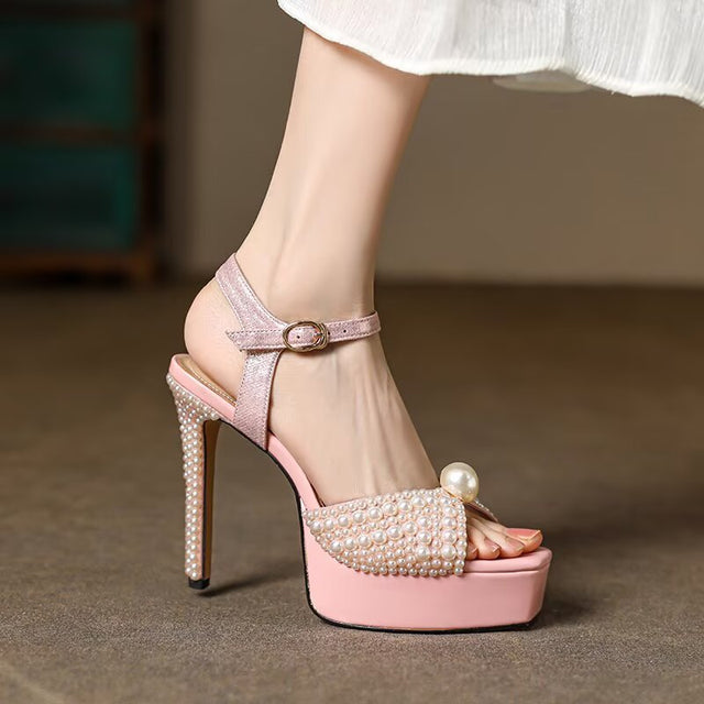 Aravelle Chic Heels