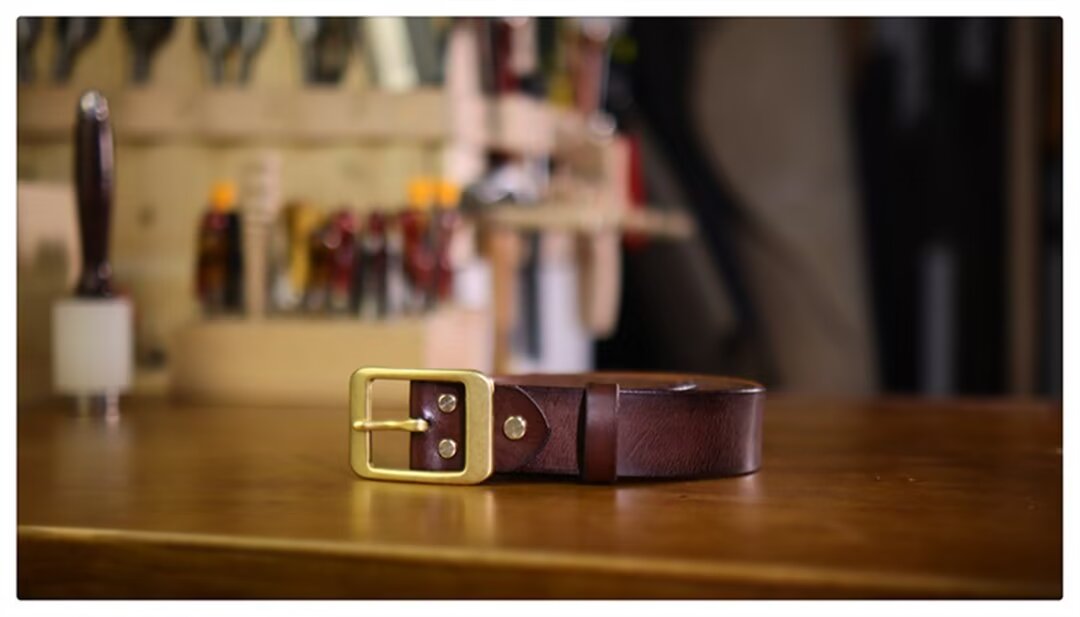 Elegant Copper Buckle Cowskin Belt