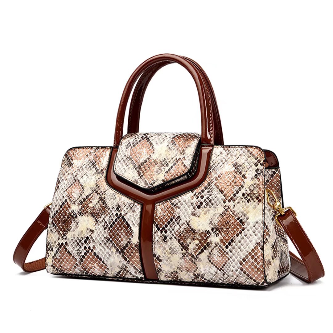 GlamTrend Alligator Pattern Handbag