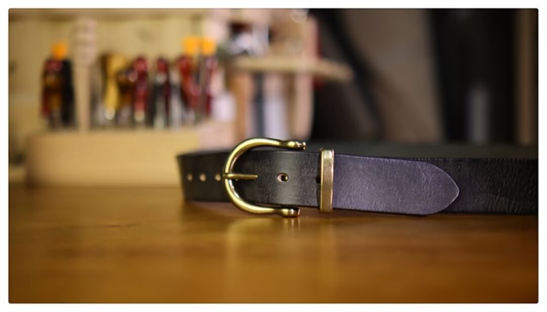 Sophisticated Solid Cowskin Belt