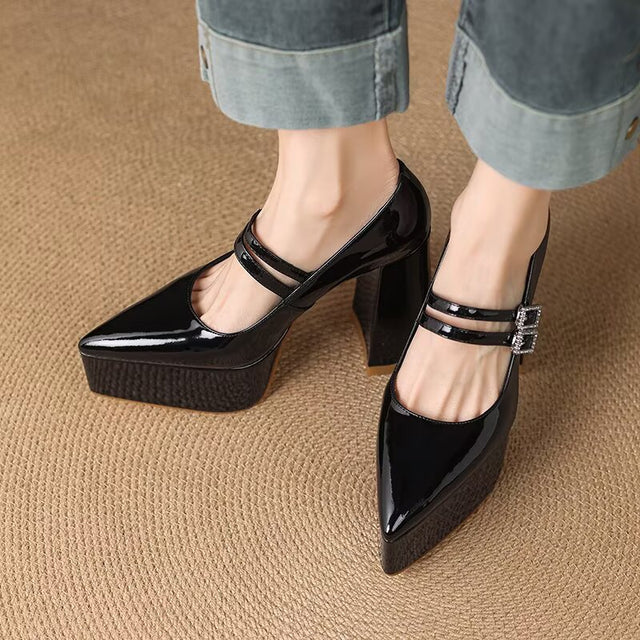 Draminera Mystery Heels