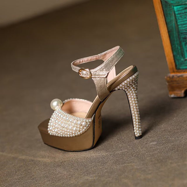 Aravelle Chic Heels