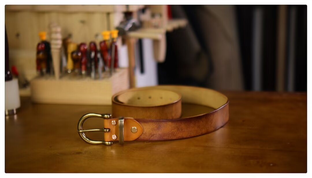 Sophisticated Solid Cowskin Belt