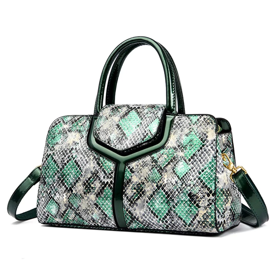 GlamTrend Alligator Pattern Handbag