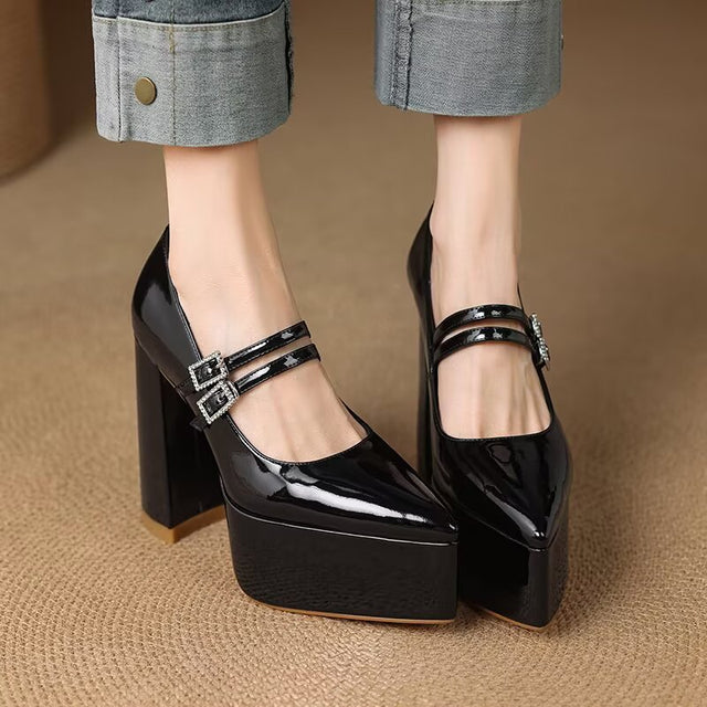 Draminera Mystery Heels