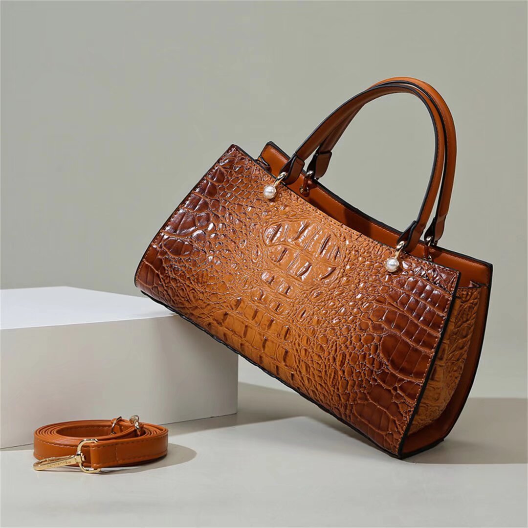 Trendsetter Alligator Pattern Bag