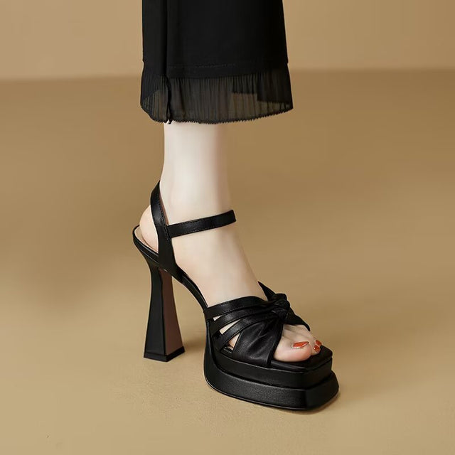 Enlevira Glow Heels