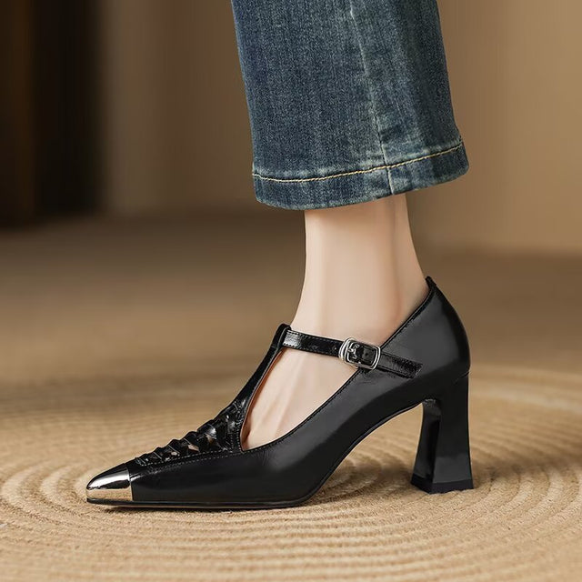 Braviora Shine Heels
