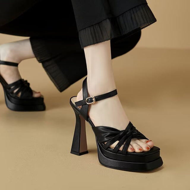 Enlevira Glow Heels