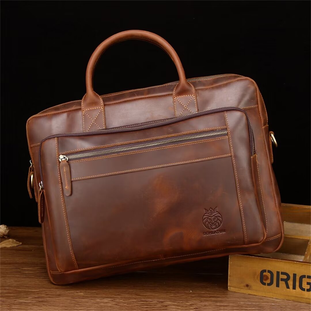 Lustrévo Office Carrier