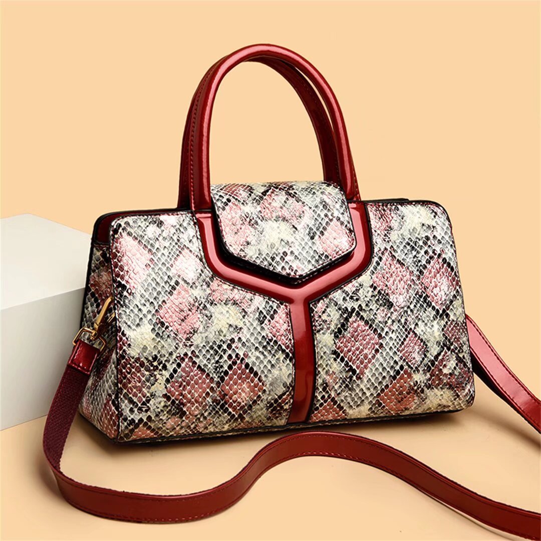 GlamTrend Alligator Pattern Handbag