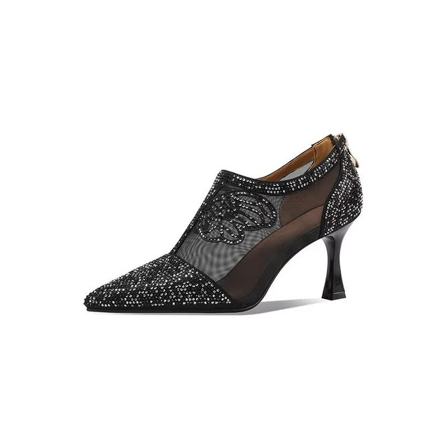 Soar in Sinuous Stride with Zephyra WingSoles