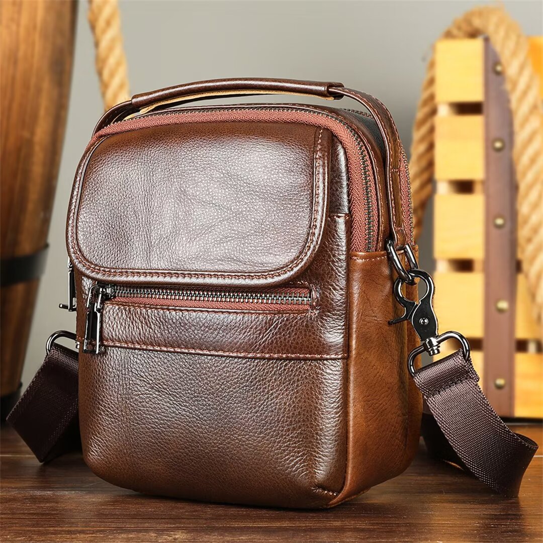 Fashionable Frontier Men's Leather Bag