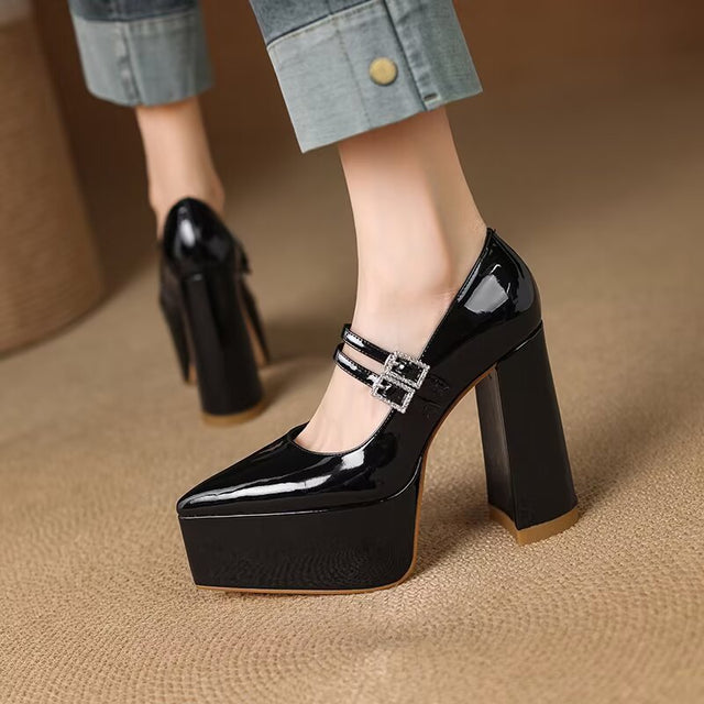 Draminera Mystery Heels