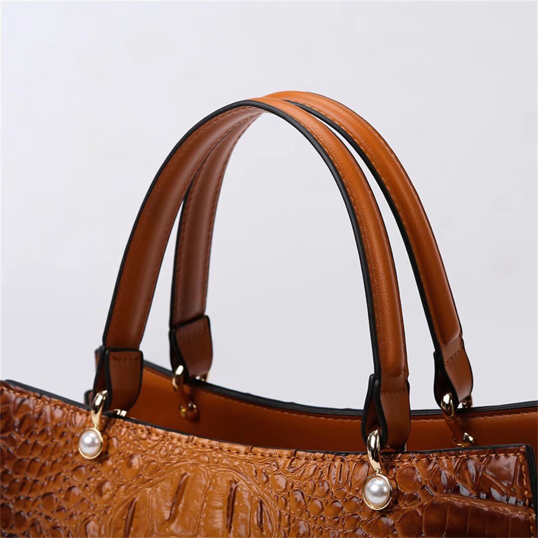 Trendsetter Alligator Pattern Bag