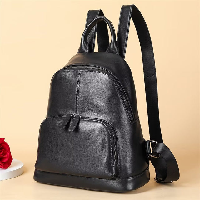 Graceful Trendsetter Women's Leather Bag