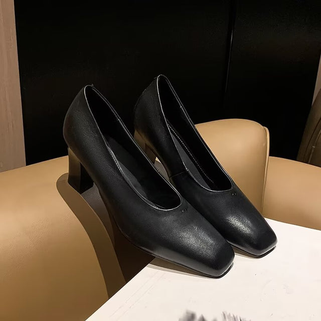 Braviora Bold Heels