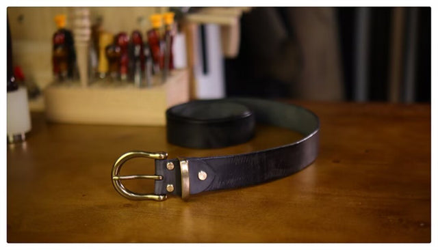 Sophisticated Solid Cowskin Belt