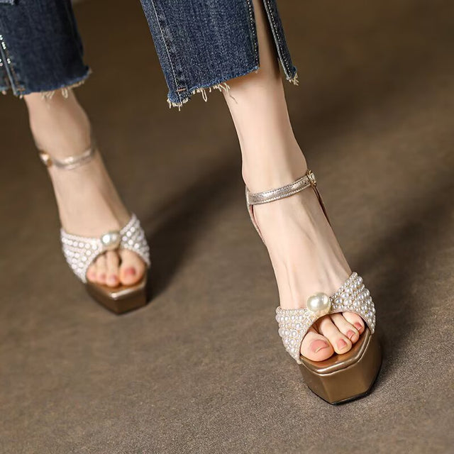 Aravelle Chic Heels