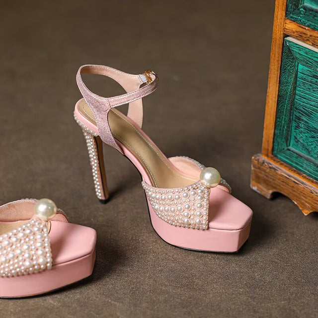 Aravelle Chic Heels