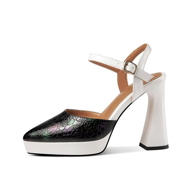 Sleek-luxe Elevated Orbit Step