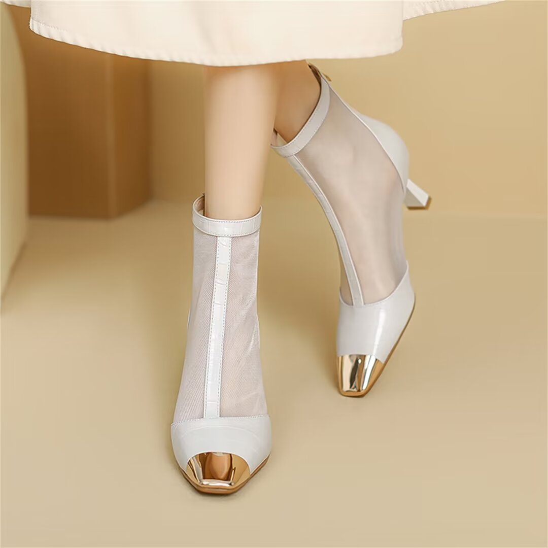 ZipElegance Pointed Heel Pumps