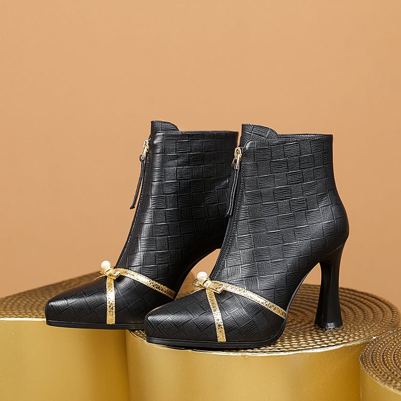 #Color_Black Leather