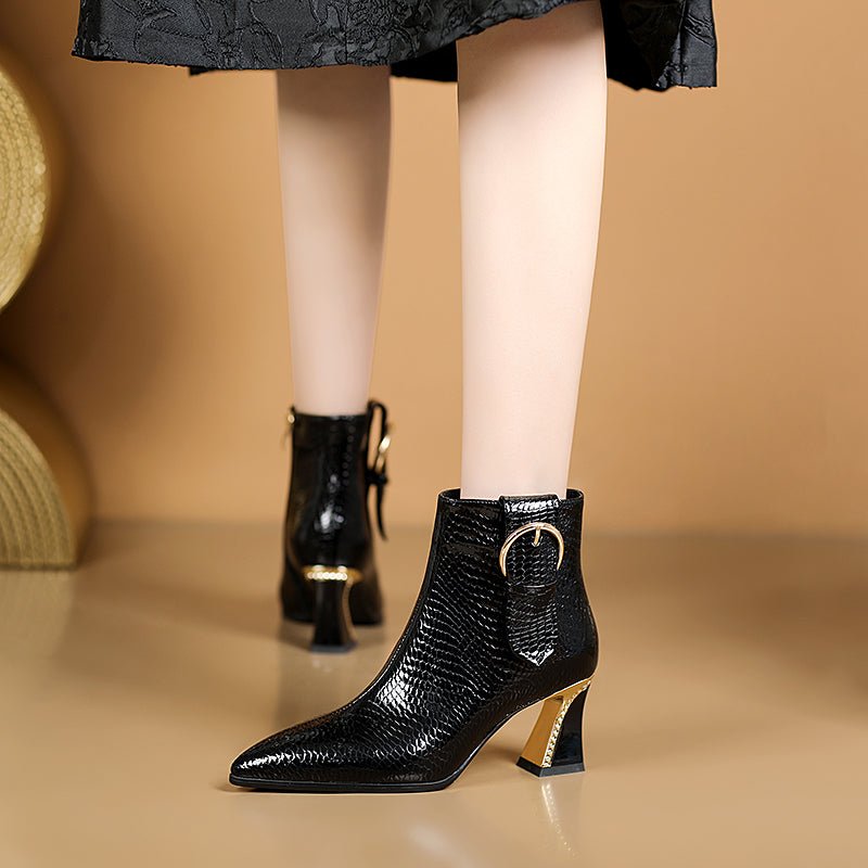 #Color_Black Leather