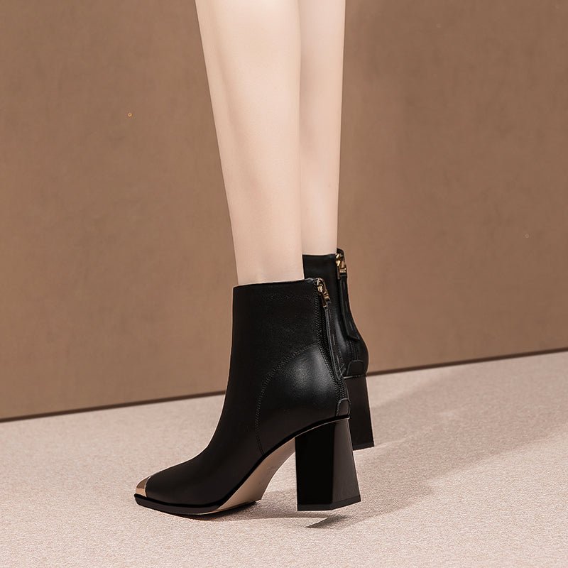 #Color_Black Leather