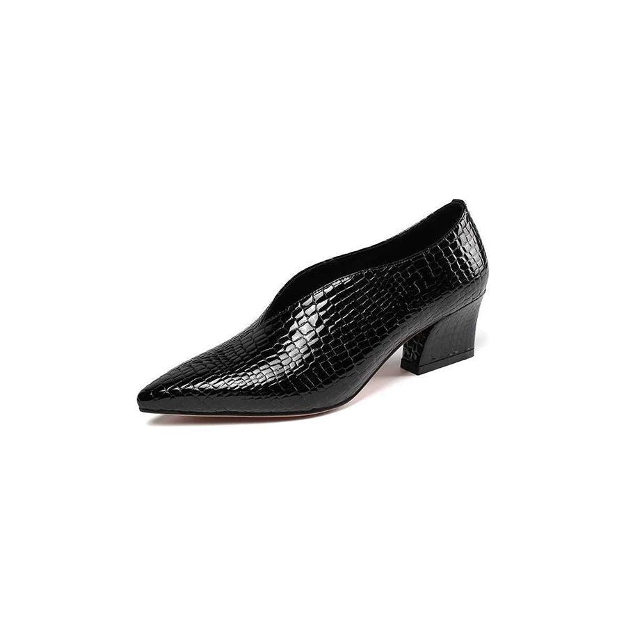 Womens alligator hot sale shoes